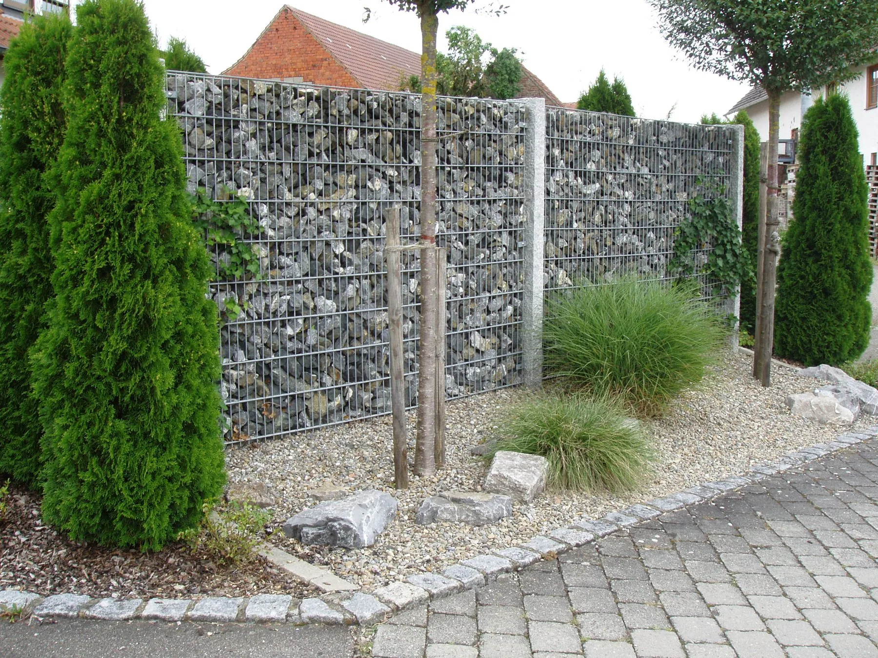 Mauern, Sichtschutz & Abfangungen – Projekt von Schuhbaur